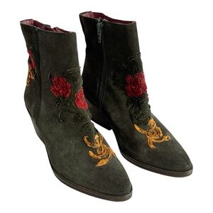 Mala Vita by MTNG Sierra Verde Green Suede Ankle Boots with Embroidery‎ size 36